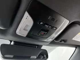 Toyota Corolla_Touring_Sports (2021) thumbnail 26