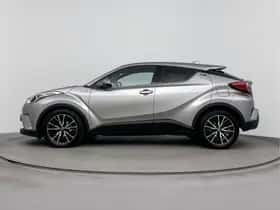 Toyota C-HR (2018) thumbnail 3