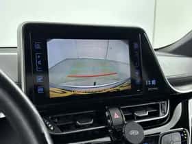 Toyota C-HR (2018) thumbnail 8