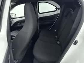 Toyota Aygo (2024) thumbnail 19
