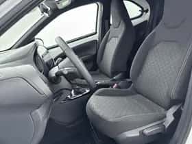 Toyota Aygo (2024) thumbnail 4