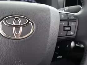Toyota C-HR (2026) thumbnail 8
