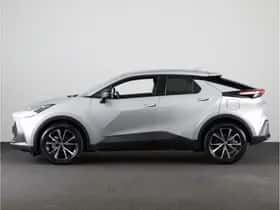 Toyota C-HR (2026) thumbnail 3
