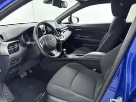 Toyota C-HR (2018) thumbnail 15