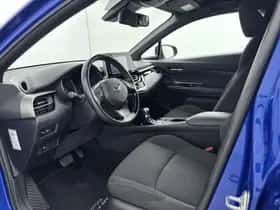 Toyota C-HR (2018) thumbnail 23
