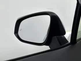 Toyota RAV4 (2024) thumbnail 29