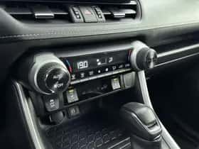Toyota RAV4 (2024) thumbnail 9