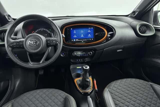 Toyota Aygo (2022) thumbnail 4