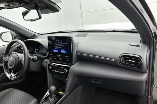 Toyota Yaris_Cross (2025) thumbnail 6