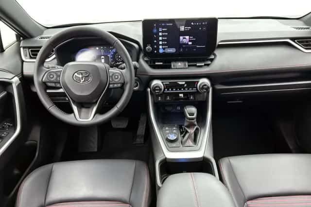 Toyota RAV4 (2025) thumbnail 4