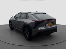 Toyota bZ4X (2025) thumbnail 2
