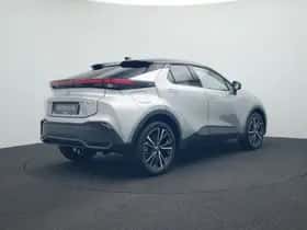Toyota C-HR (2026) thumbnail 2
