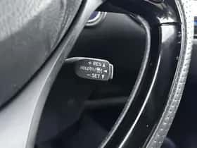 Toyota C-HR (2019) thumbnail 14