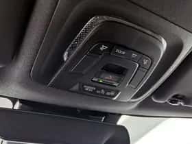Toyota Corolla_Touring_Sports (2025) thumbnail 25