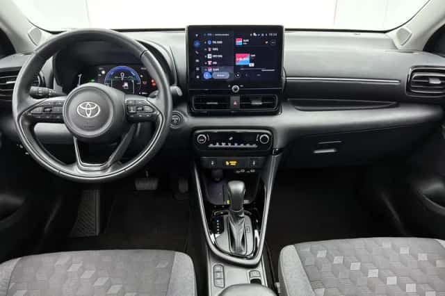 Toyota Yaris (2025) thumbnail 4