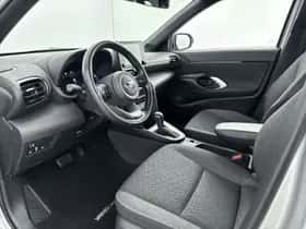 Toyota Yaris_Cross (2024) thumbnail 24