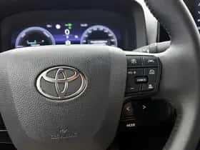 Toyota C-HR (2024) thumbnail 14