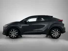 Toyota C-HR (2024) thumbnail 3