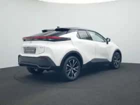 Toyota C-HR (2026) thumbnail 2