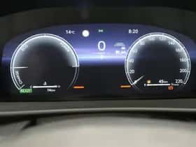 Toyota C-HR (2026) thumbnail 6