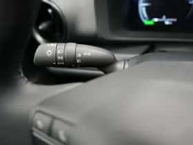Toyota C-HR (2026) thumbnail 7