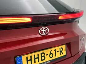 Toyota C-HR (2025) thumbnail 17