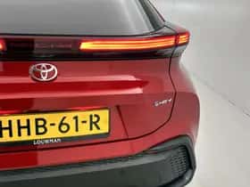 Toyota C-HR (2025) thumbnail 31