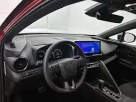 Toyota C-HR (2025) thumbnail 32