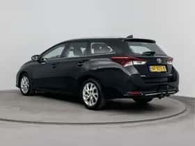 Toyota Auris (2017) thumbnail 13