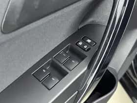 Toyota Auris (2017) thumbnail 23