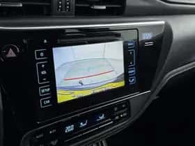 Toyota Auris (2017) thumbnail 7