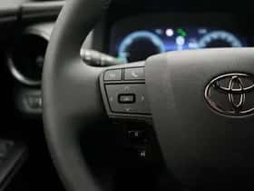 Toyota C-HR (2025) thumbnail 13