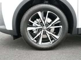 Toyota C-HR (2025) thumbnail 44
