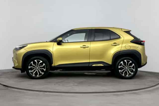 Toyota Yaris_Cross (2021) thumbnail 3