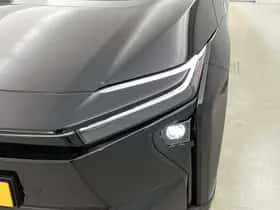 Toyota bZ4X (2026) thumbnail 27