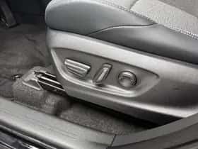 Toyota bZ4X (2026) thumbnail 28
