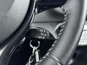 Toyota Yaris (2019) thumbnail 14