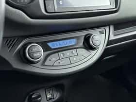 Toyota Yaris (2019) thumbnail 9