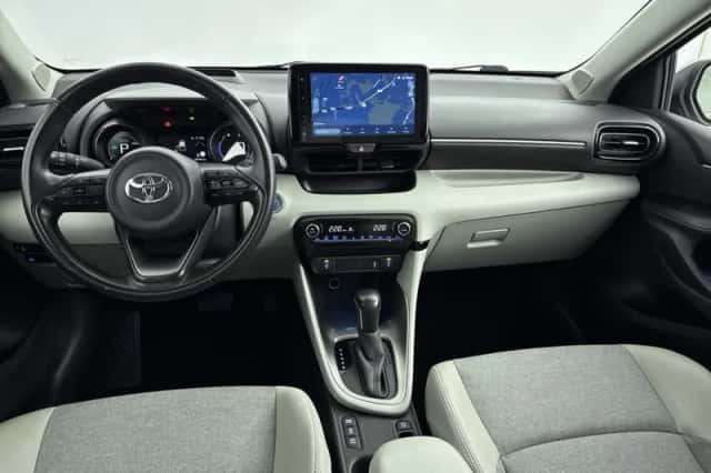 Toyota Yaris (2022) thumbnail 4