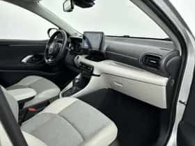 Toyota Yaris (2022) thumbnail 6
