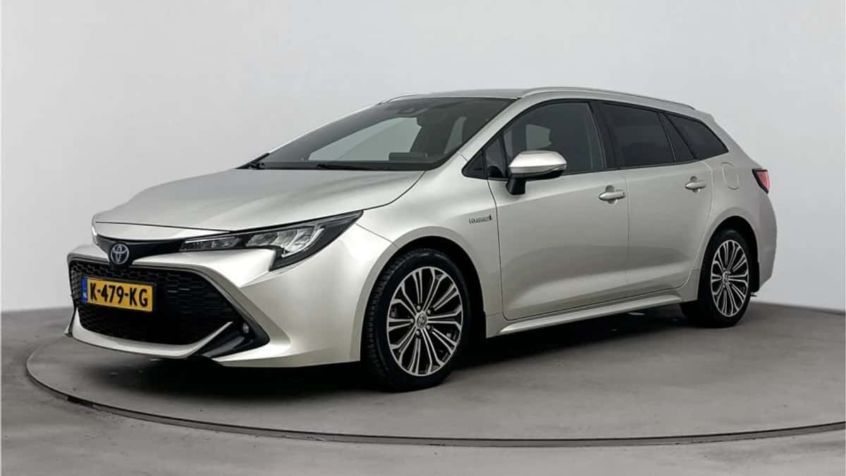 Toyota Corolla_Touring_Sports (2021) — foto 1