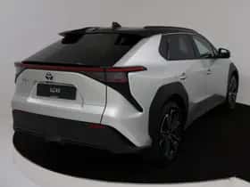 Toyota bZ4X (2025) thumbnail 15