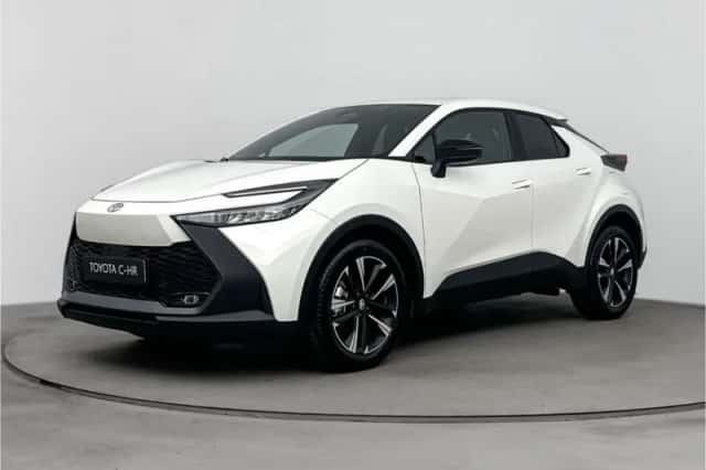 Toyota C-HR (2026) thumbnail 1