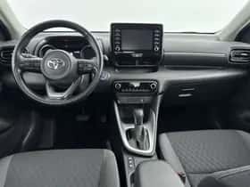 Toyota Yaris (2021) thumbnail 4
