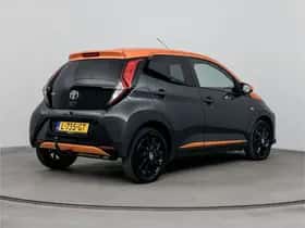 Toyota Aygo (2021) thumbnail 2