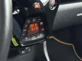 Toyota Aygo (2021) thumbnail 8