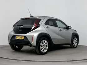 Toyota Aygo (2022) thumbnail 2