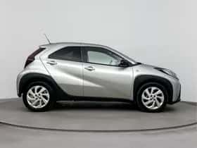 Toyota Aygo (2022) thumbnail 11