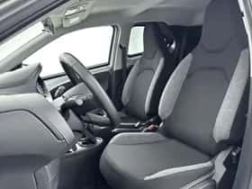 Toyota Aygo (2022) thumbnail 14