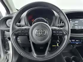 Toyota Aygo (2022) thumbnail 16